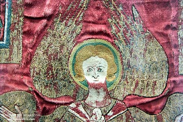 Opus anglicanum - Detail of a seraph on the Vatican Cope.