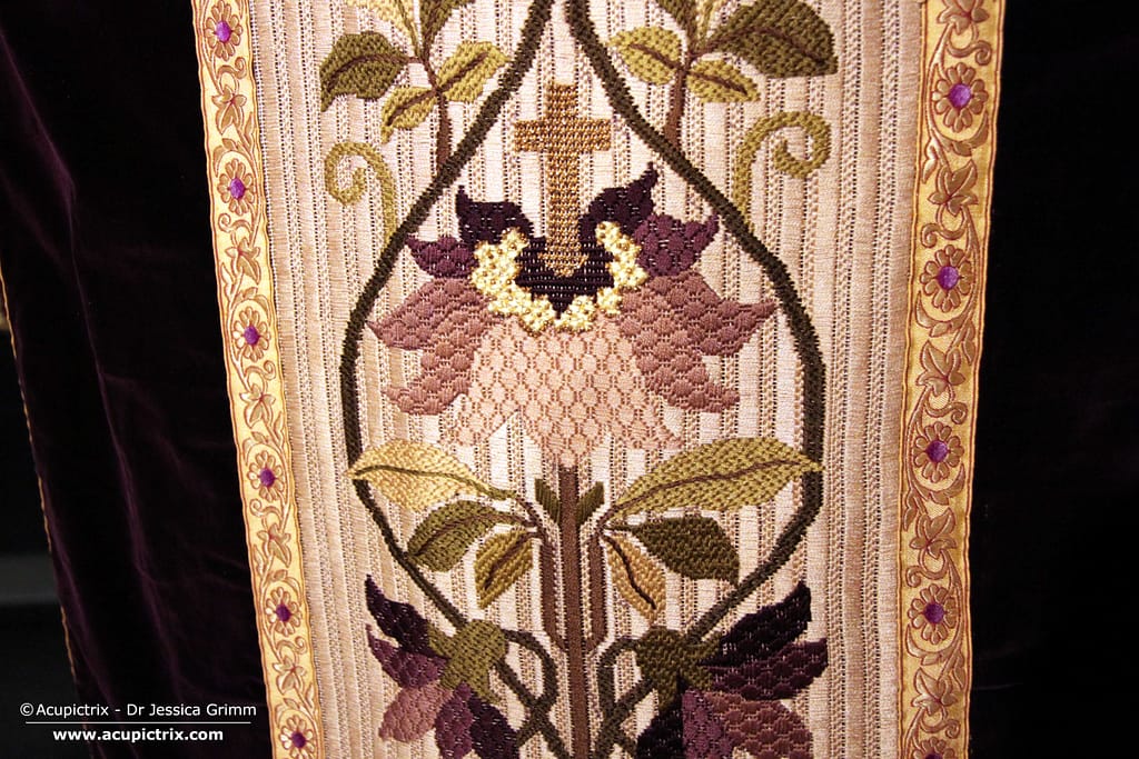 Needlepoint vestments - Needlepoint Chasuble, first half 20th century, Lithuania, BPM BT-103/1, Church Heritage Museum Vilnius.