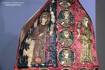 Mitre - Medieval goldwork embroidery on a 14th century mitre from Venice, Italy