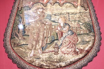 Embroidery techniques - a cope hood with the Noli me tangere scene