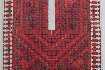 Fallahi embroidery - original crossstitch pattern in red and green on white linen