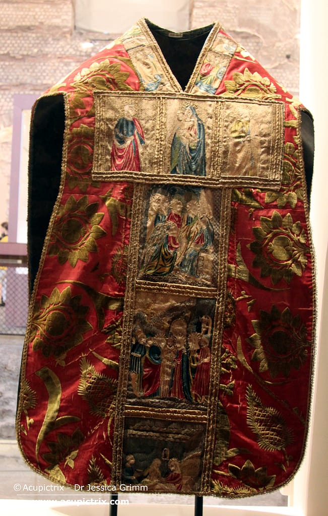Medieval Embroidery - chasuble front, Victoria & Albert Museum, 329-1908.