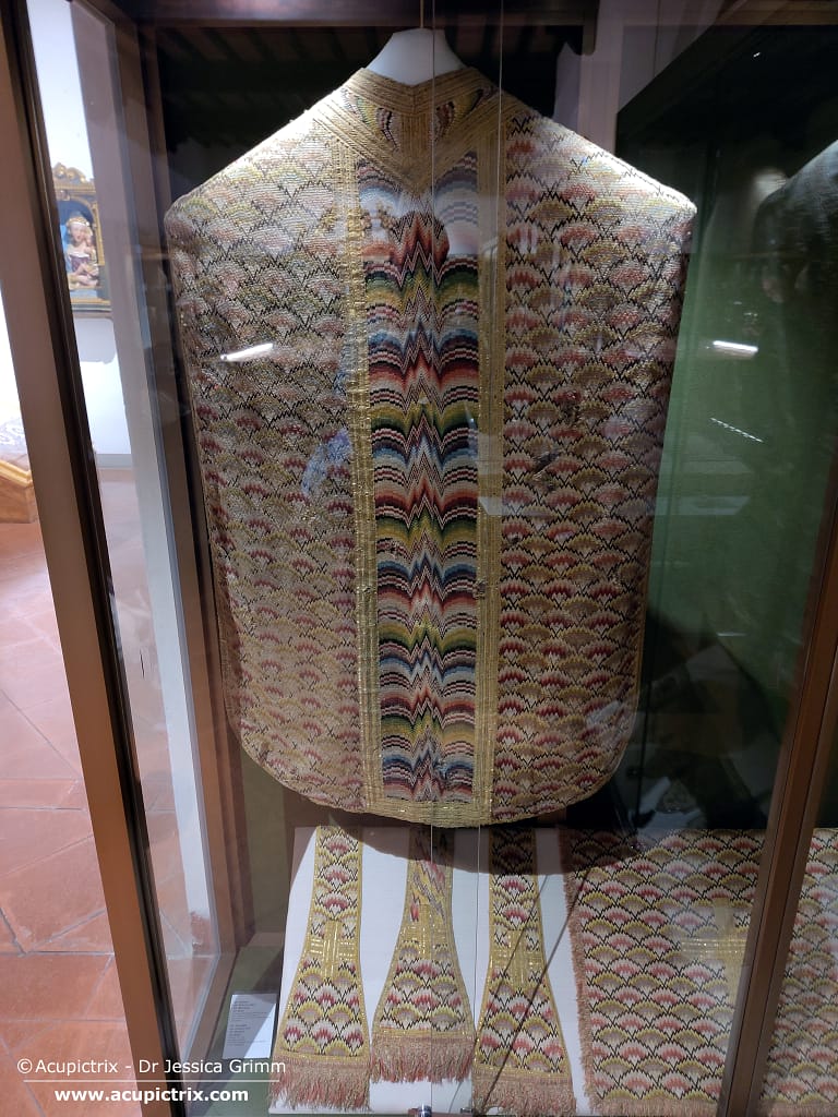 Needlepoint vestments - Needlepoint vestments, Museo d’Arte Sacra San Gimignano.